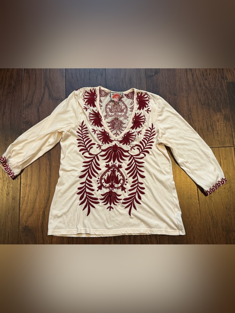 Johnny Was Knit Cream V-Neck Tunic Top with Dark Red Embroidered Detail - Large